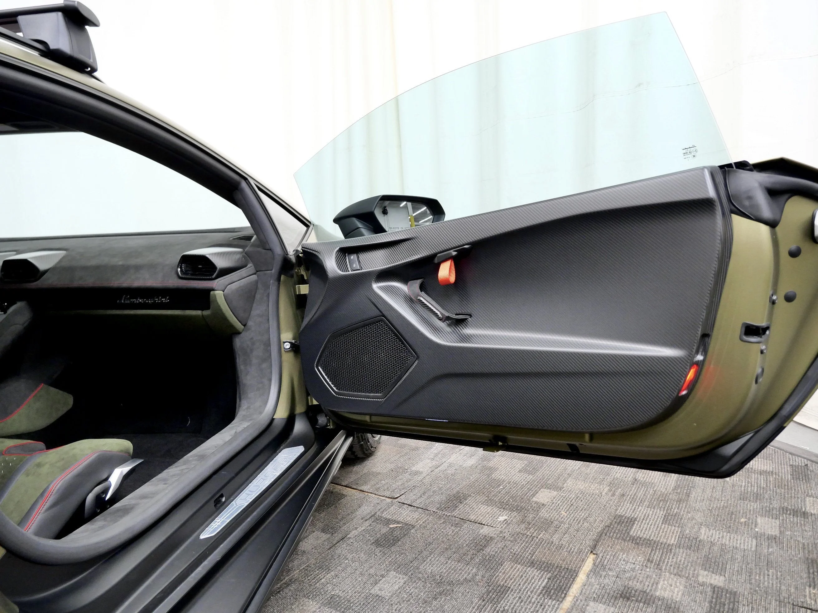 Used 2024 Verde Gea Matte Lamborghini Base image 13