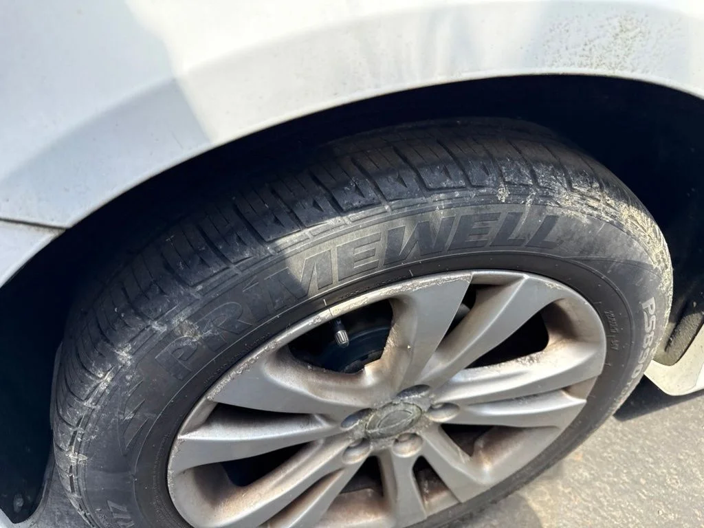 Used 2016 White Chrysler Limited image 22