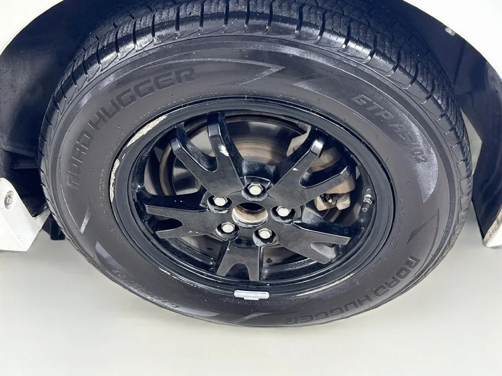 Used 2015 Blizzard Pearl Toyota Two image 35