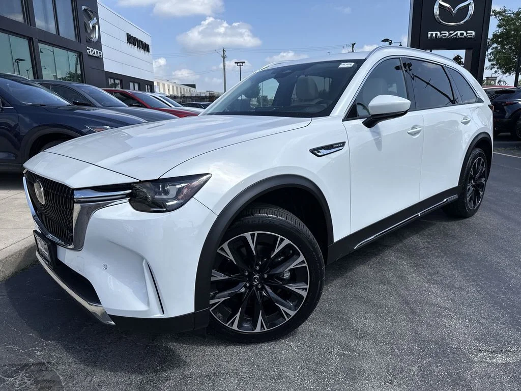 Certified Used 2024 White Mazda Premium Plus image 7