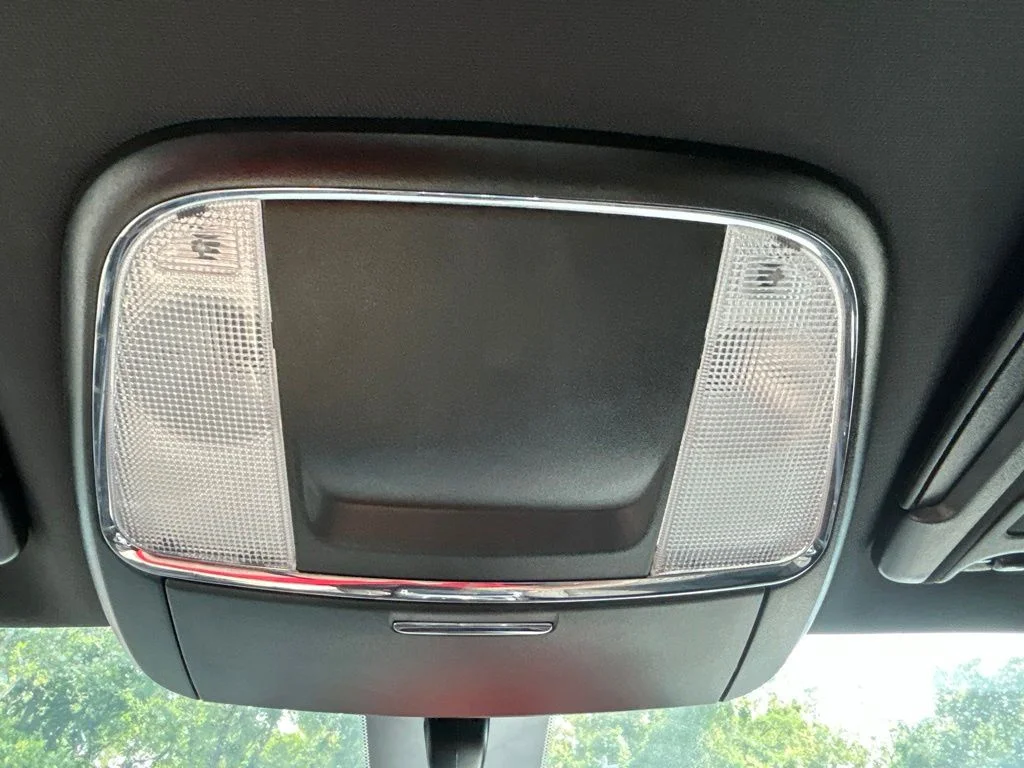 Used 2023 Granite Crystal Clearcoat Metallic Dodge SXT image 34