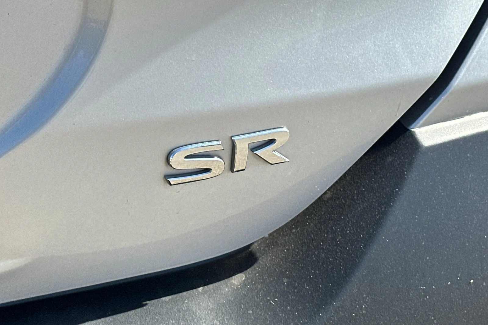 Used 2019 Silver Nissan SR image 27