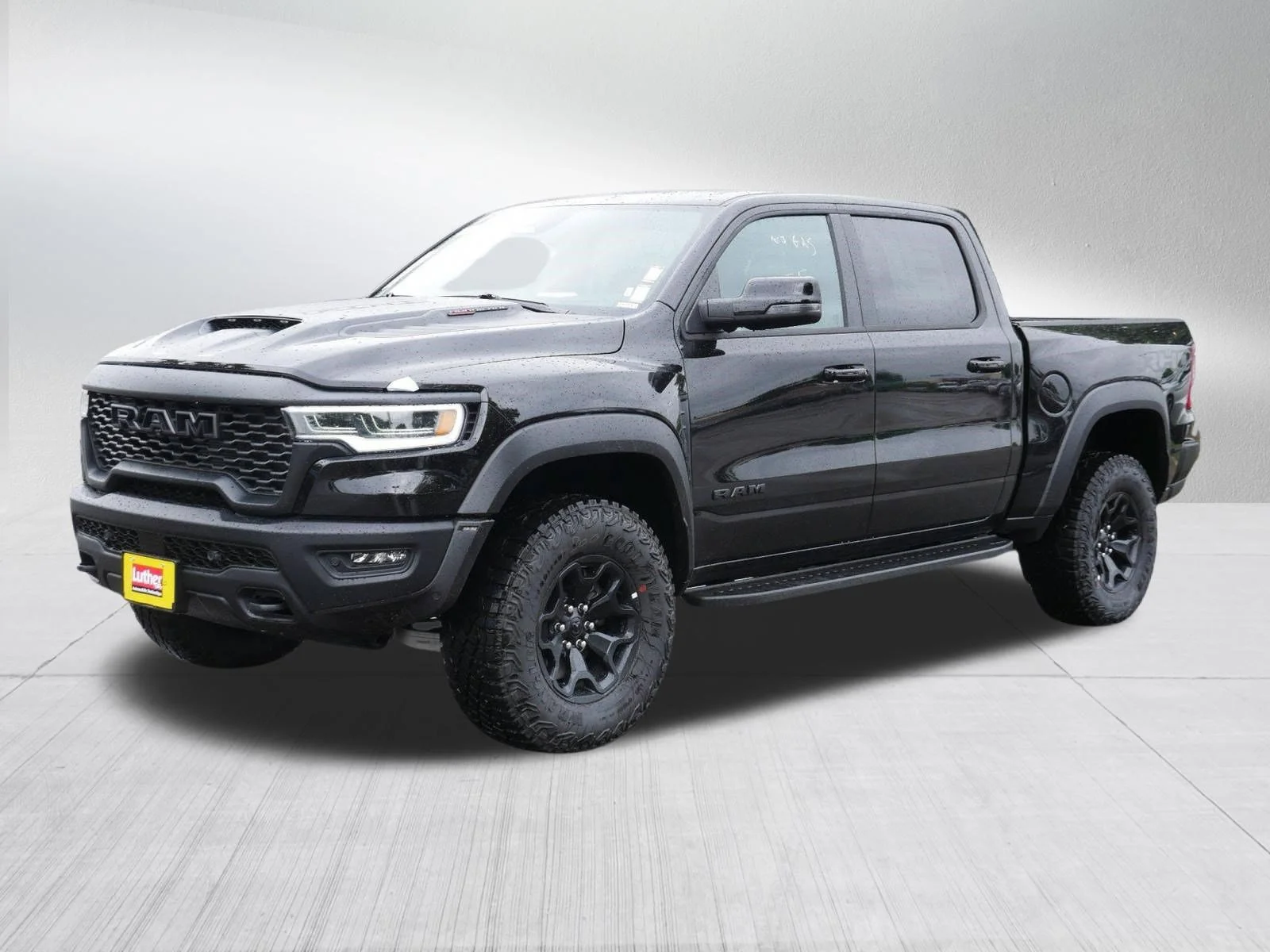 New 2026 Diamond Black Crystal Pearl-Coat Exterior Paint RAM RHO image 3
