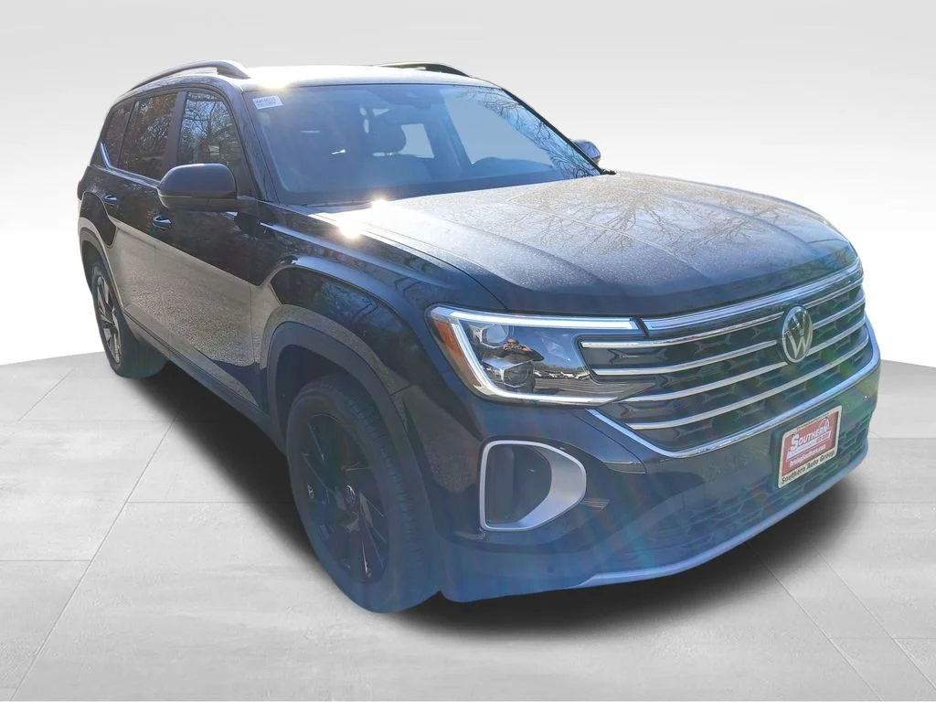 New 2026 Black Volkswagen 2.0T SE w/Technology image 7