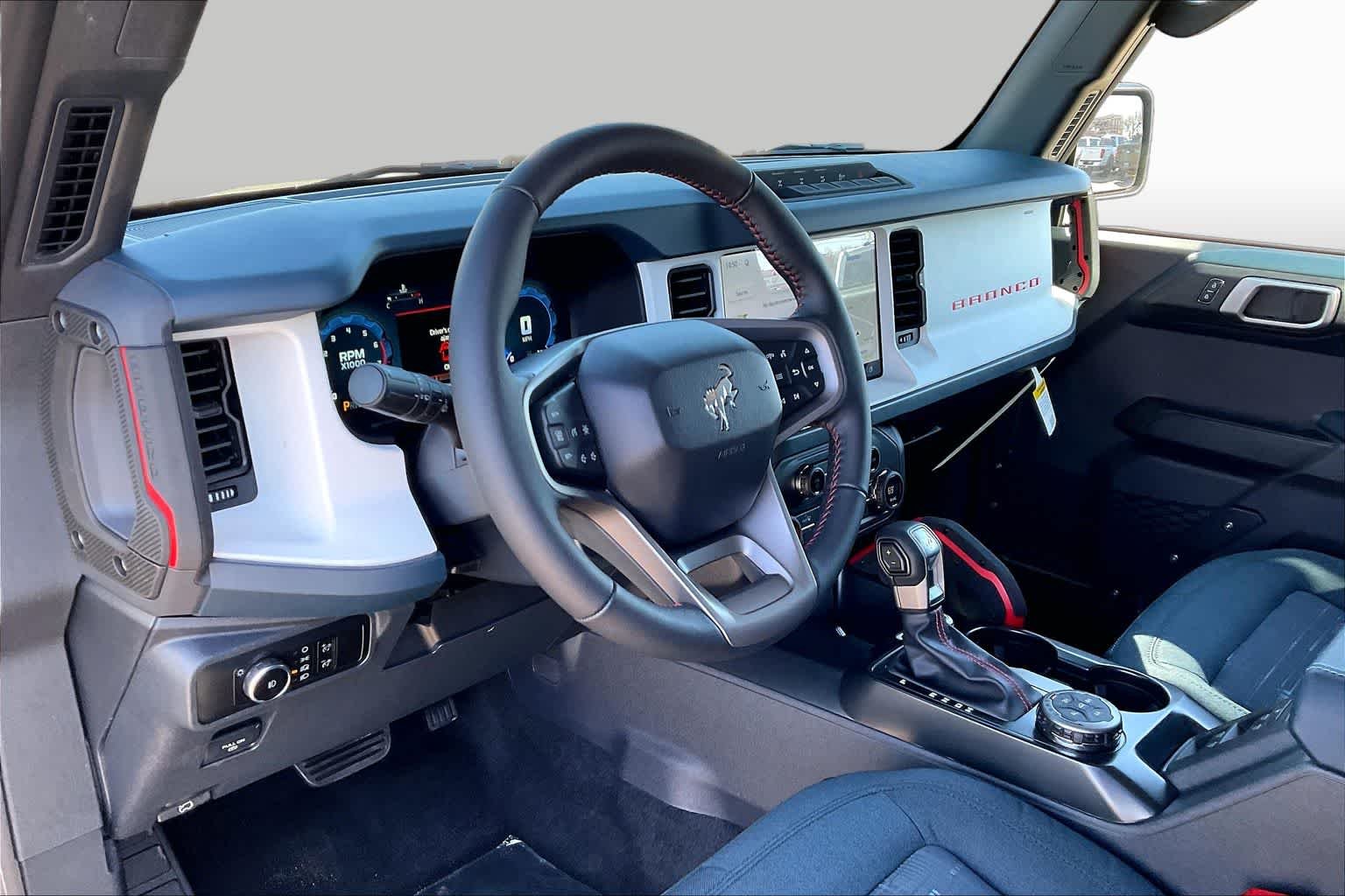2026 Ford Bronco 4-Door Heritage Editon - Photo 8