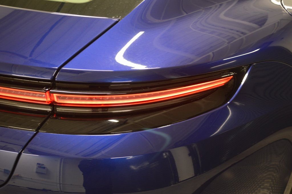 Used 2025 Blue Porsche  image 12