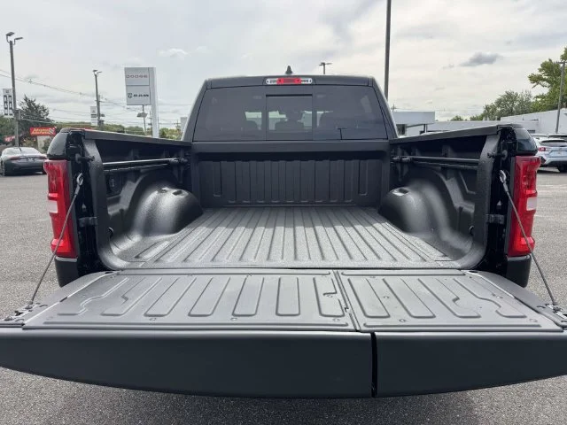 New 2027 Diamond Black Crystal Pearl-Coat Exterior Paint RAM Laramie image 9
