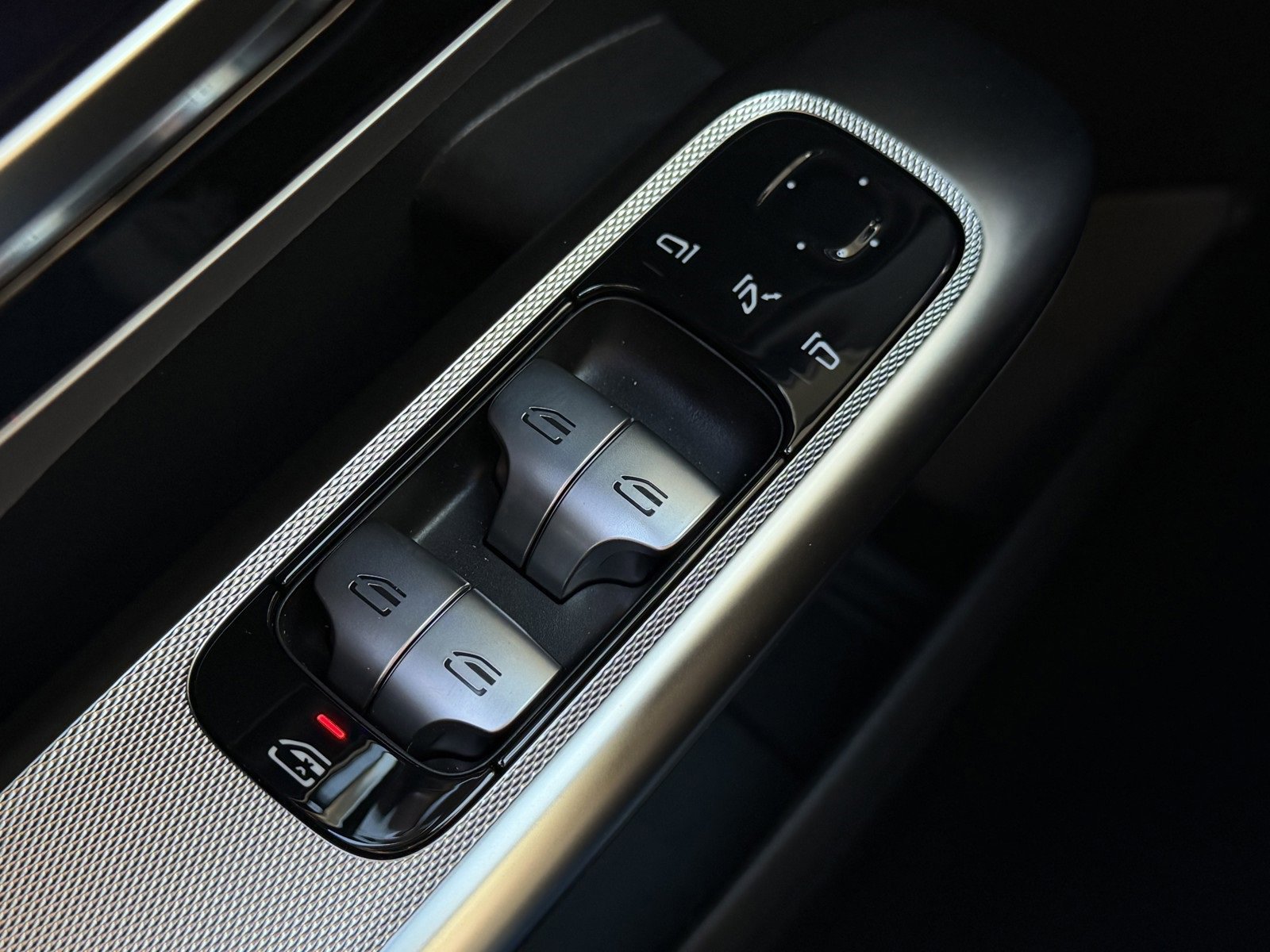 New 2026 Cirrus Silver Metallic Mercedes-Benz GLC 300 image 44