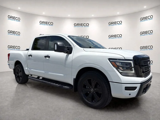 2024 Nissan Titan SV