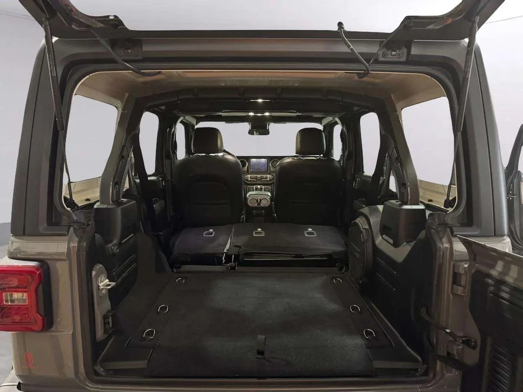 Used 2021 Sting-Gray Clearcoat Jeep Unlimited Sport S image 26