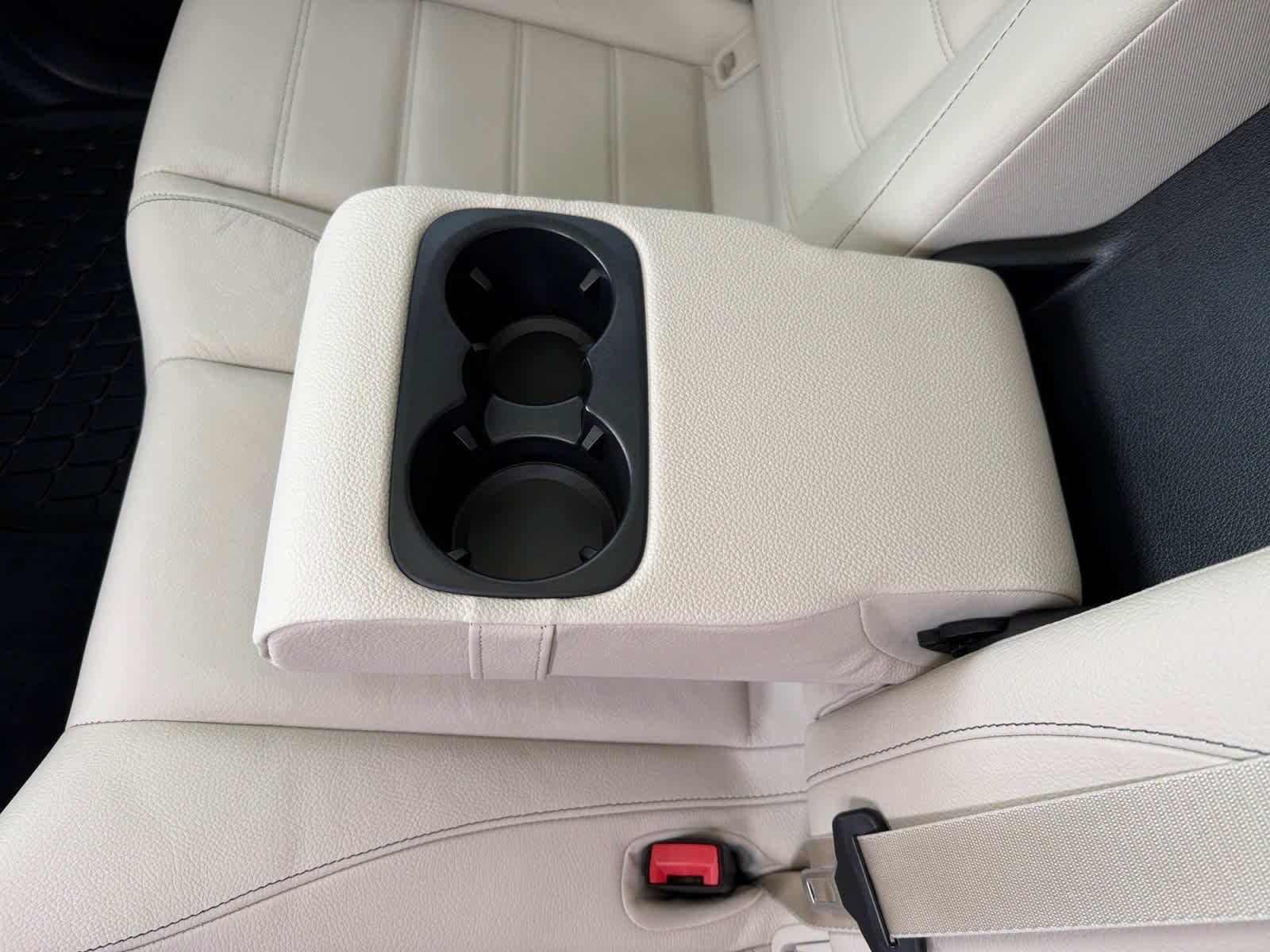 Certified Used 2023 Polar White Mercedes-Benz GLE 580 image 17
