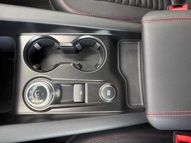 New 2026 Space White Metallic Ford ST-Line image 38
