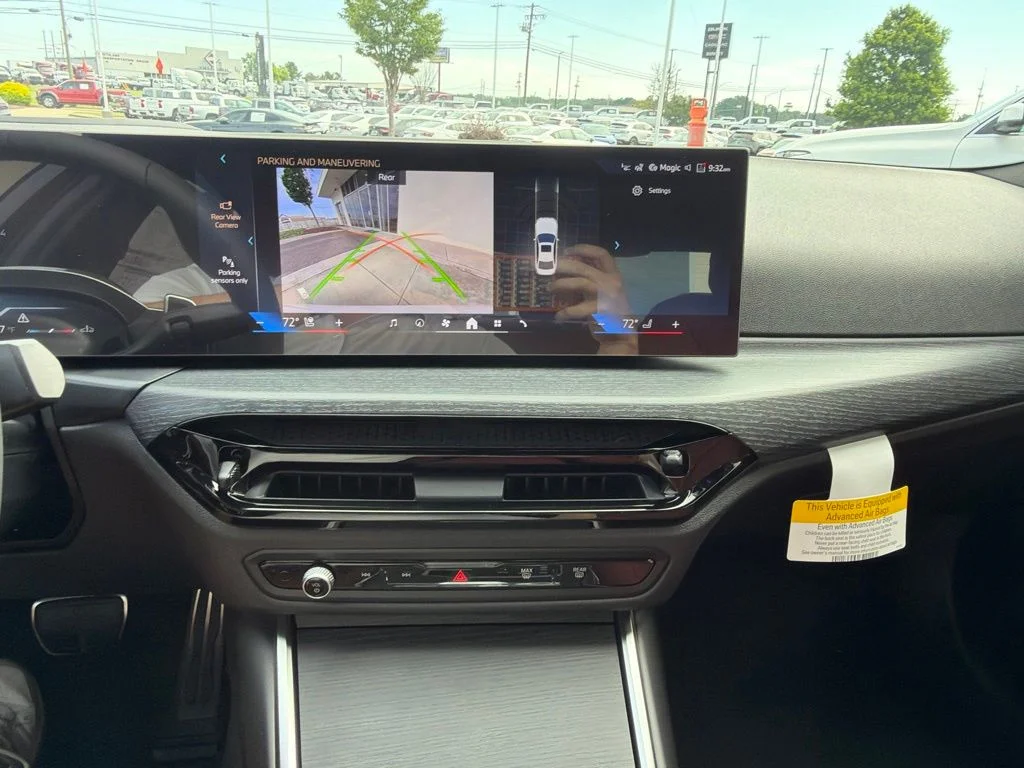 New 2026 Alpine White BMW 330i image 21