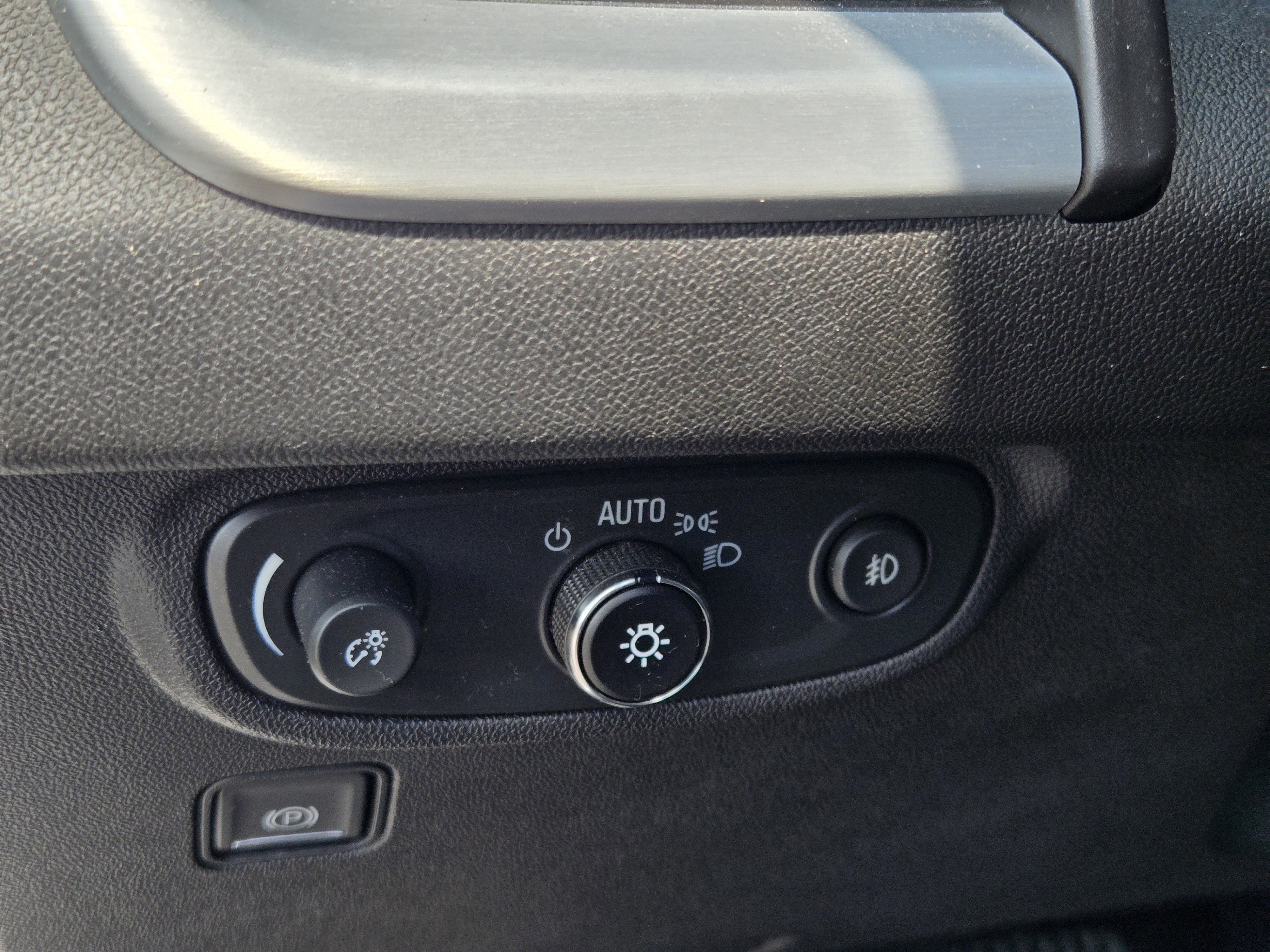 2024 GMC Terrain SLT - Photo 21