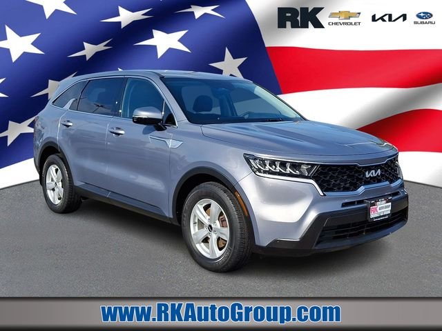 Used 2022 Silver Kia LX image 1
