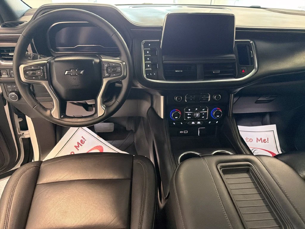 Used 2023 White Chevrolet Z71 image 15