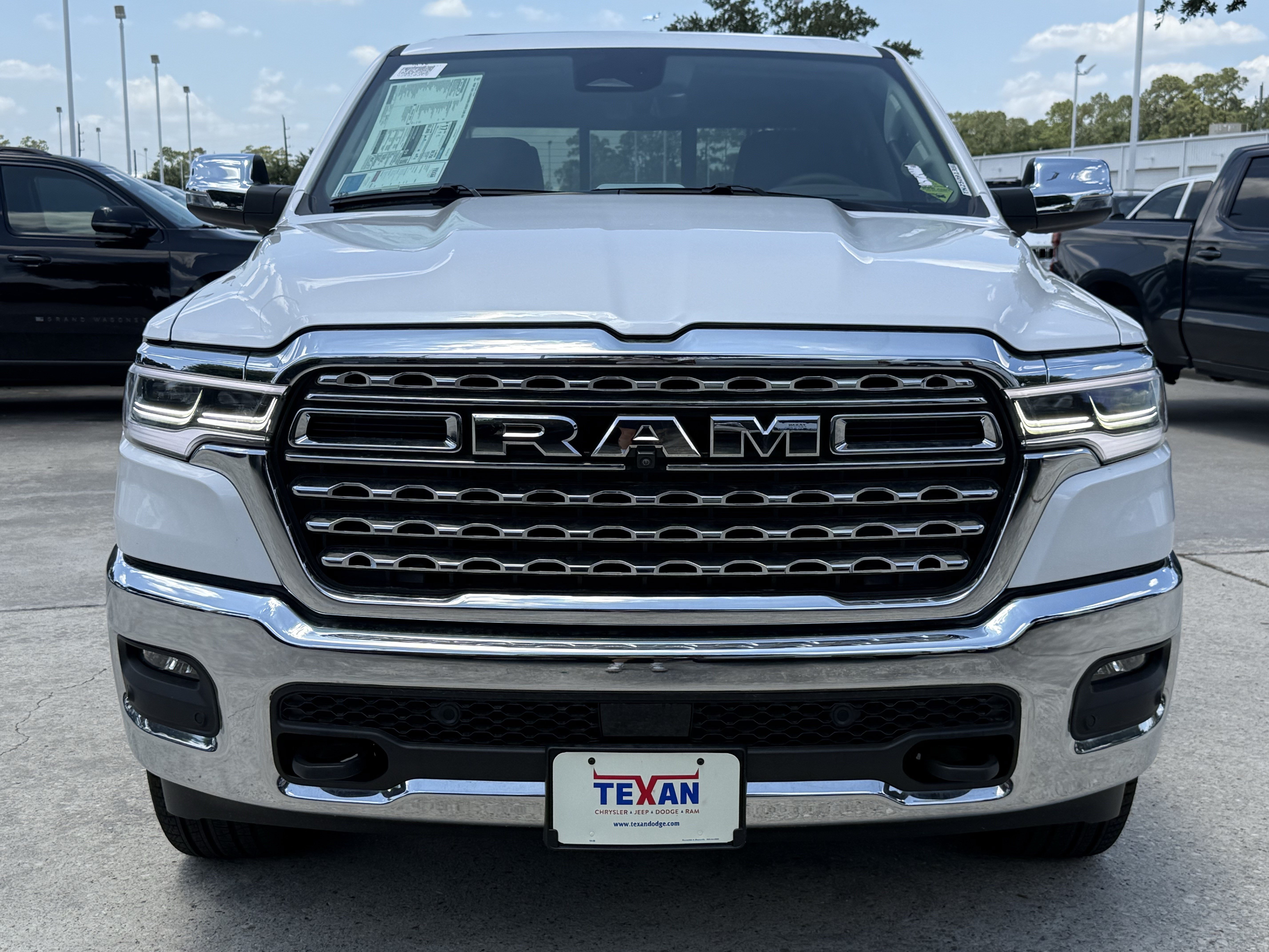New 2026 Ivory White Tri-Coat Pearl-Coat Exterior Paint RAM Longhorn image 6