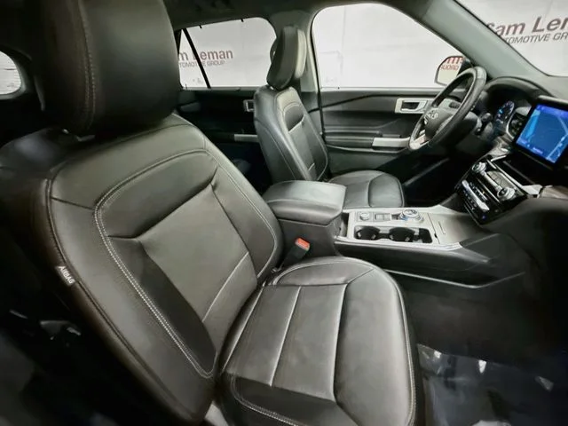 Used 2022 Gray Metallic Ford Limited image 30