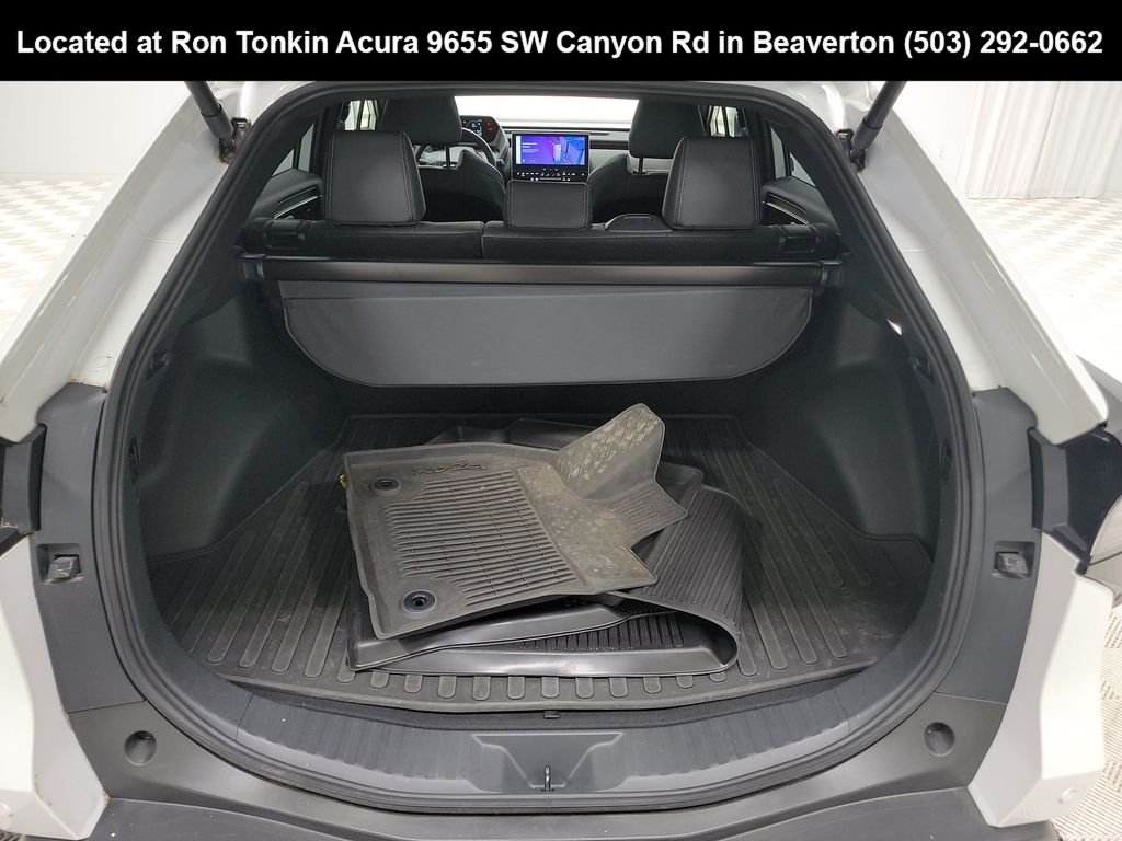 Used 2024 Wind Chill Pearl Toyota XLE image 13