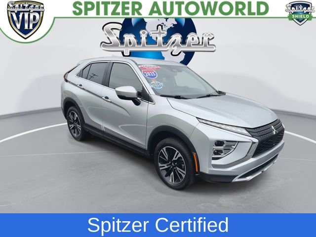 Used 2025  Mitsubishi SE image 2