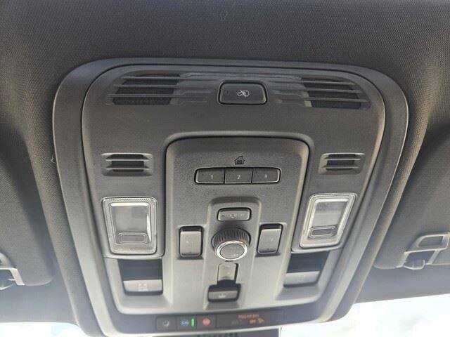 Used 2024 Summit White GMC Denali image 21