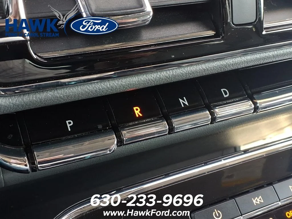 Used 2019 Black Metallic Lincoln Reserve image 12