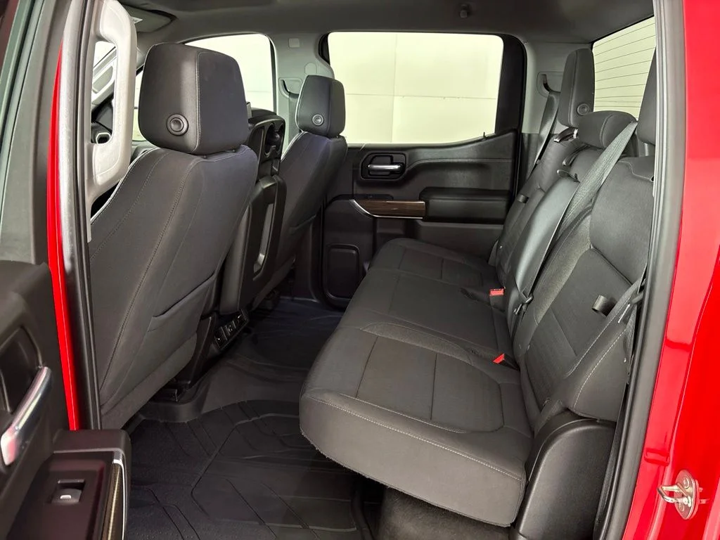 Used 2020 Red Chevrolet RST image 27