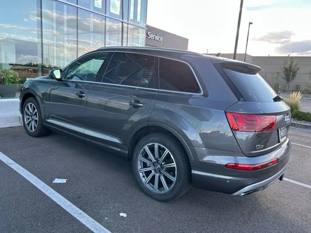 Used 2019 Gray Audi 55 Prestige image 4