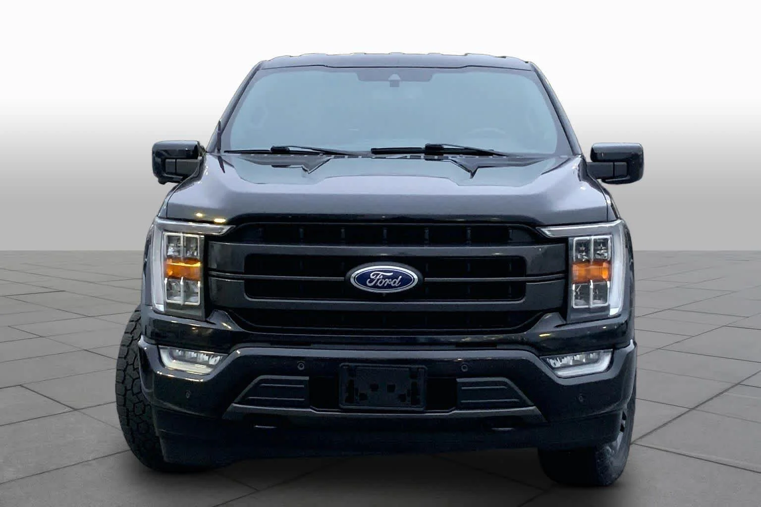 Used 2021 Agate Black Ford LARIAT image 4