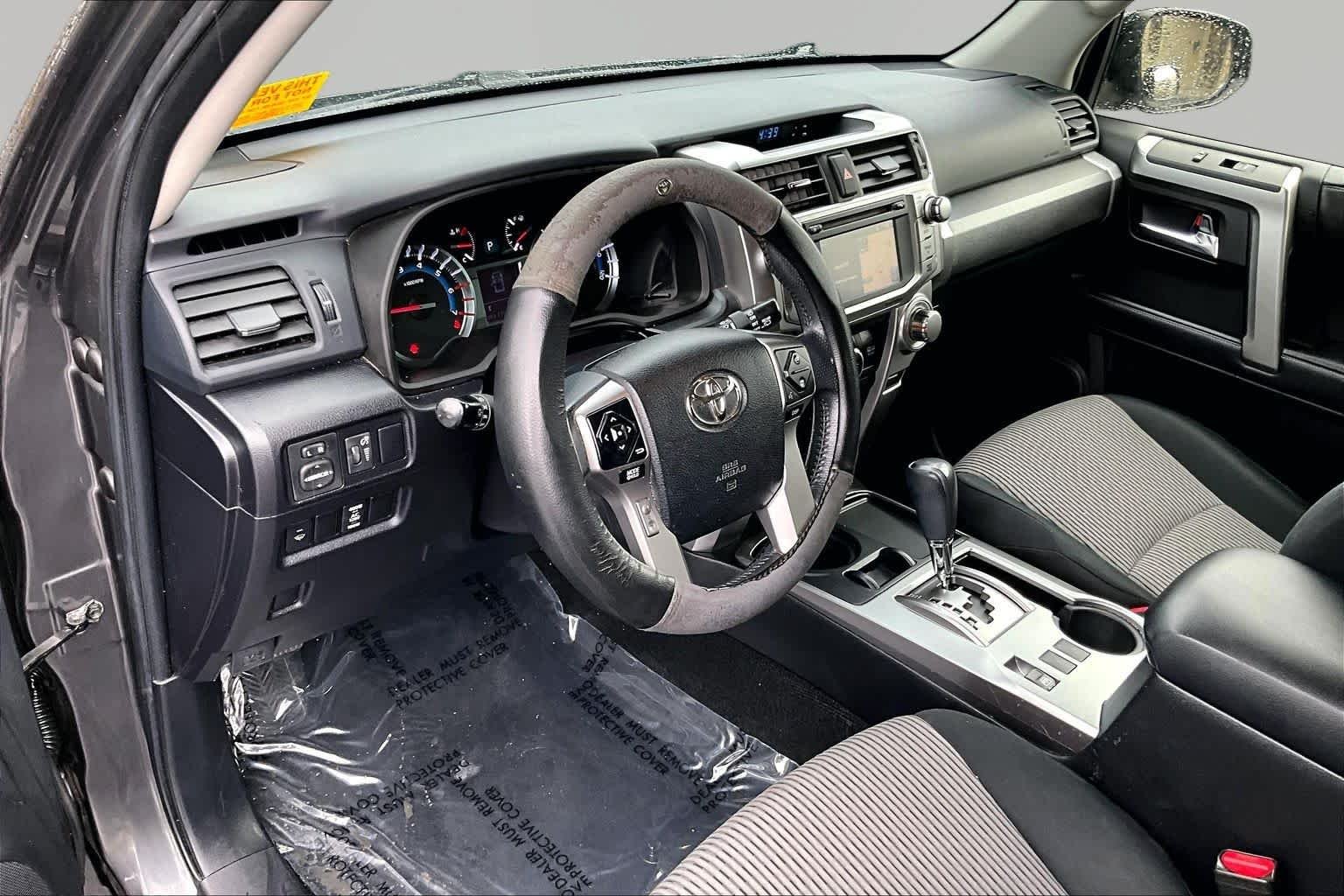 Used 2016 Magnetic Gray Metallic Toyota SR5 image 17