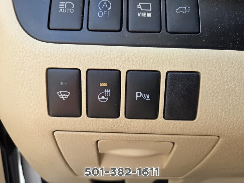 Used 2019 Blizzard Pearl TOYOTA LIMITED V6 FWD image 38