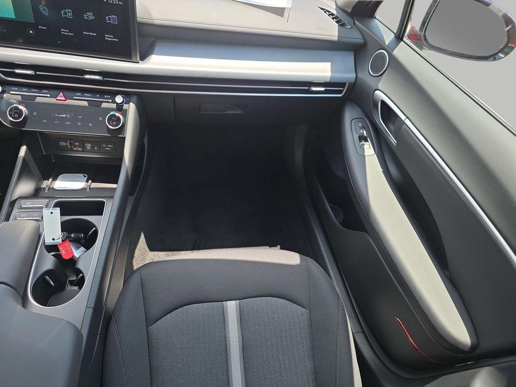 New 2026 Ultimate red Hyundai SEL Sport image 13