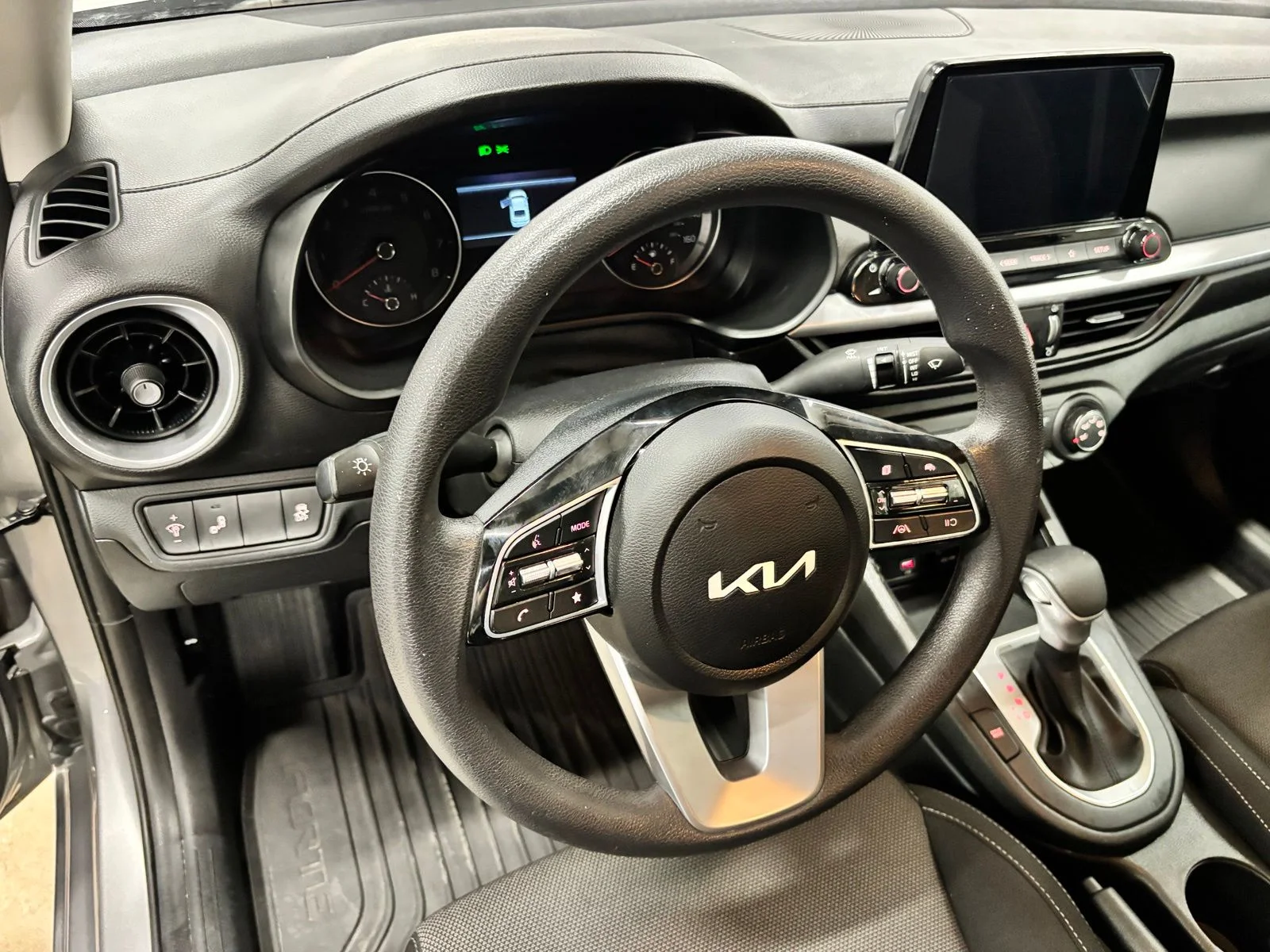 Used 2023 Gray Kia LXS image 16
