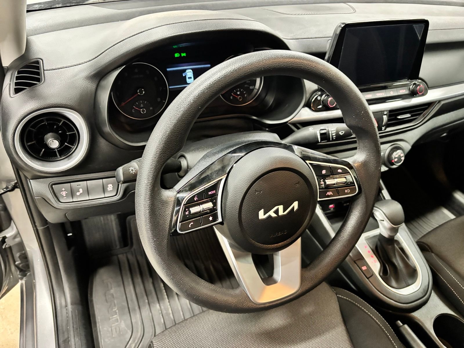 Used 2023 Gray Kia LXS image 16