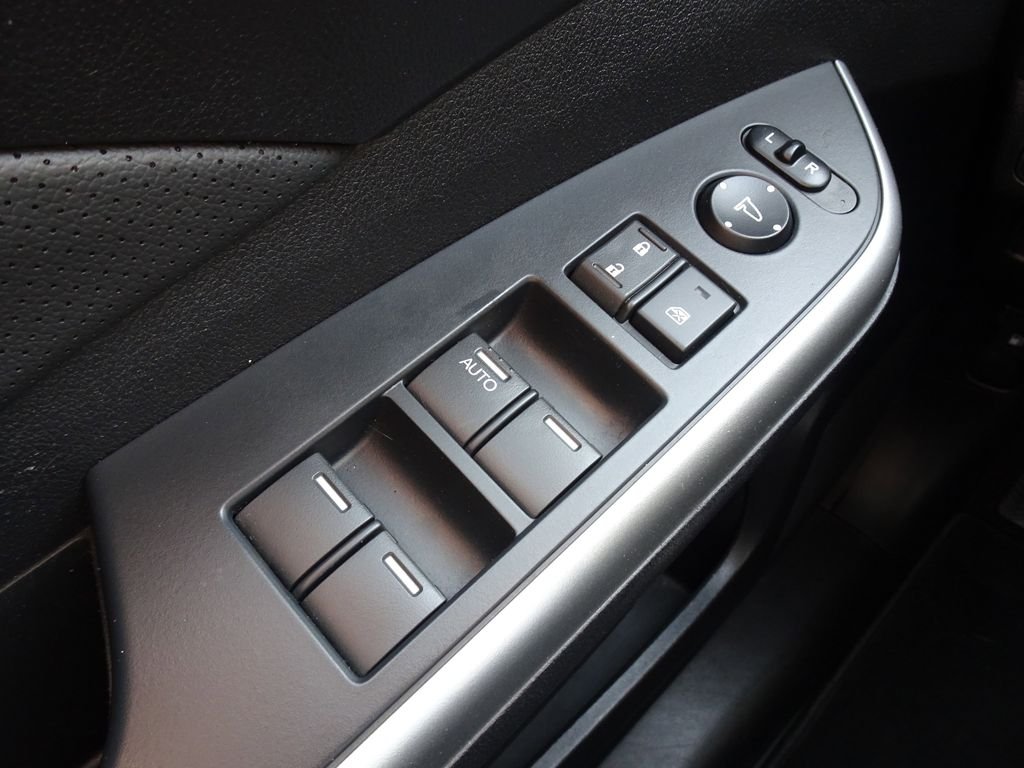 Used 2015 Black Honda EX-L image 23