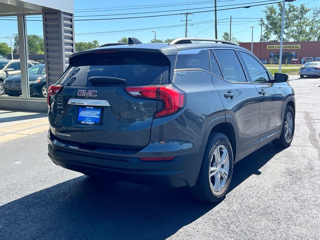 Used 2020 Gray GMC SLE image 5