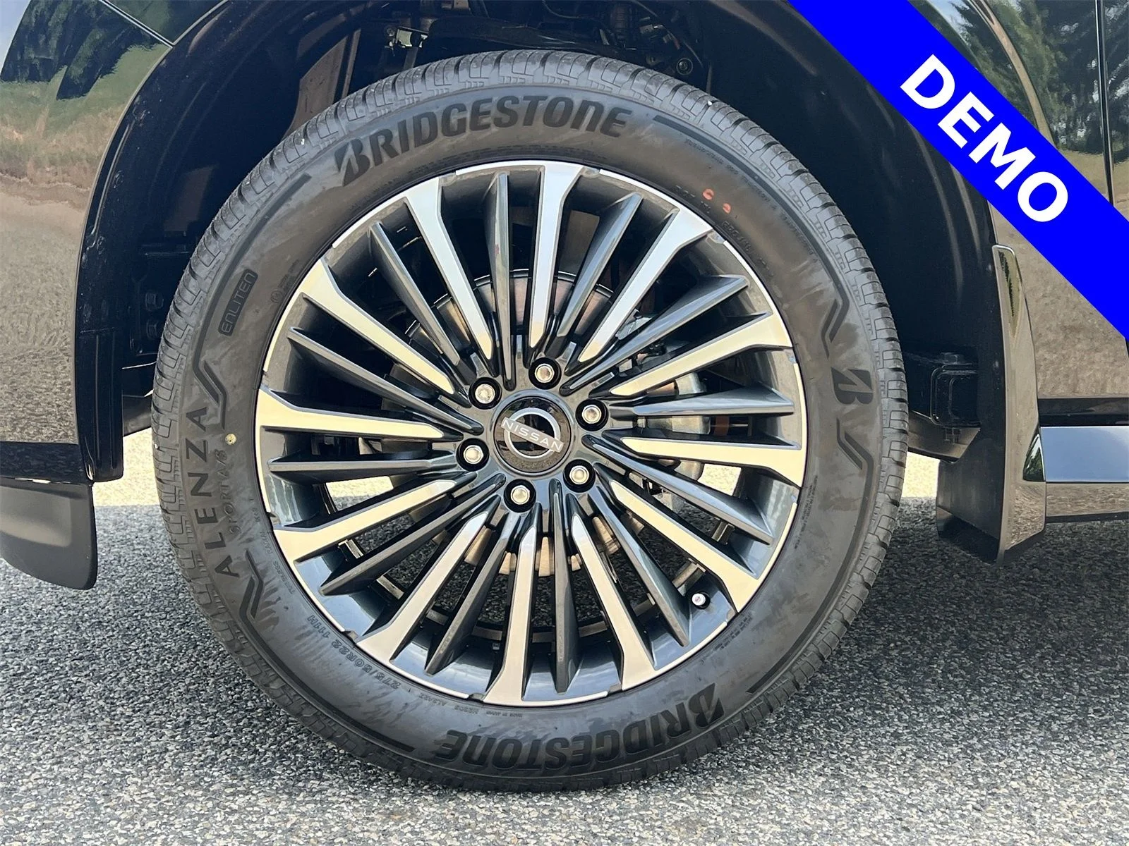 2025 Nissan Armada Platinum Reserve - Photo 40