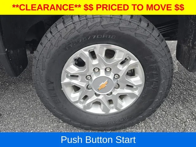 Used 2024 White Chevrolet LT image 33