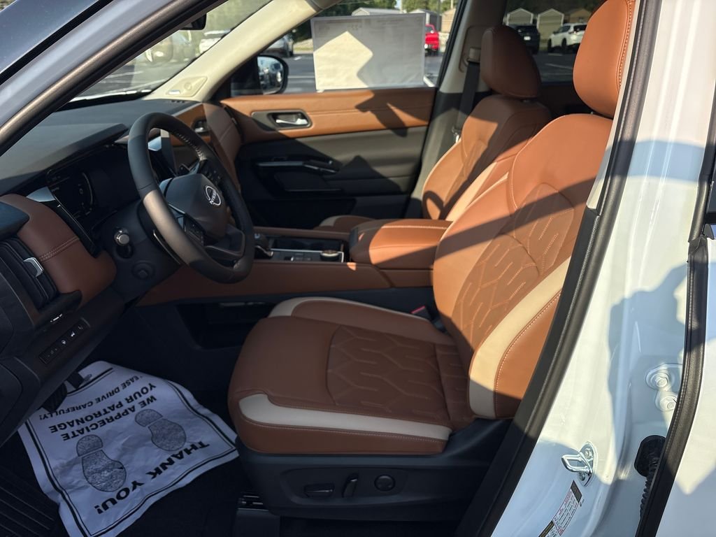 New 2026 White Nissan Platinum image 12