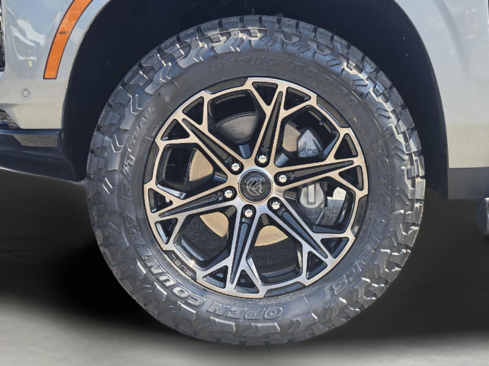 Used 2025 Sterling Gray Metallic Chevrolet Z71 image 11