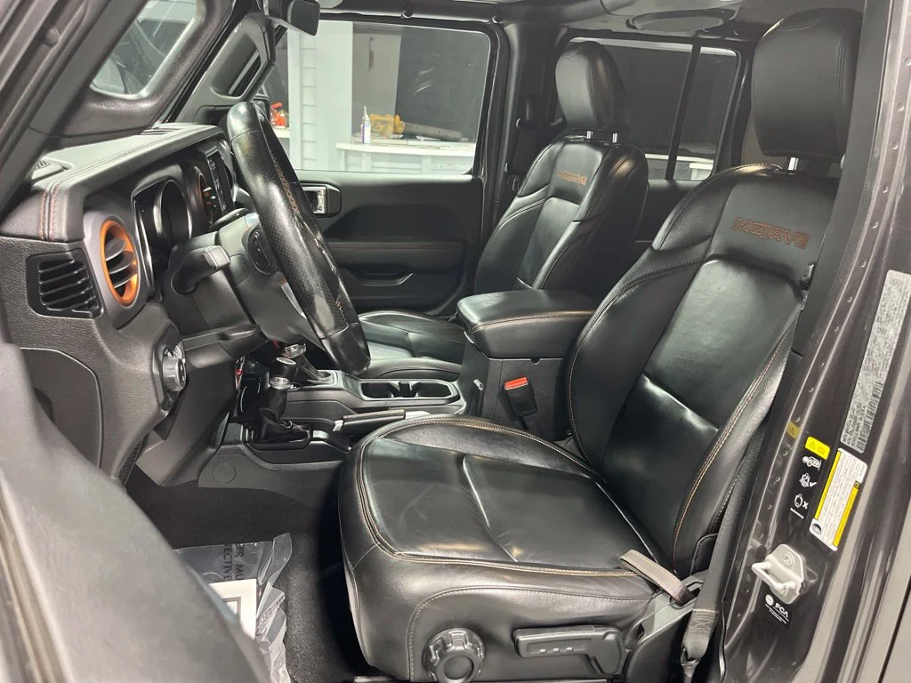 Used 2021 Crystal Metallic Jeep Mojave image 12