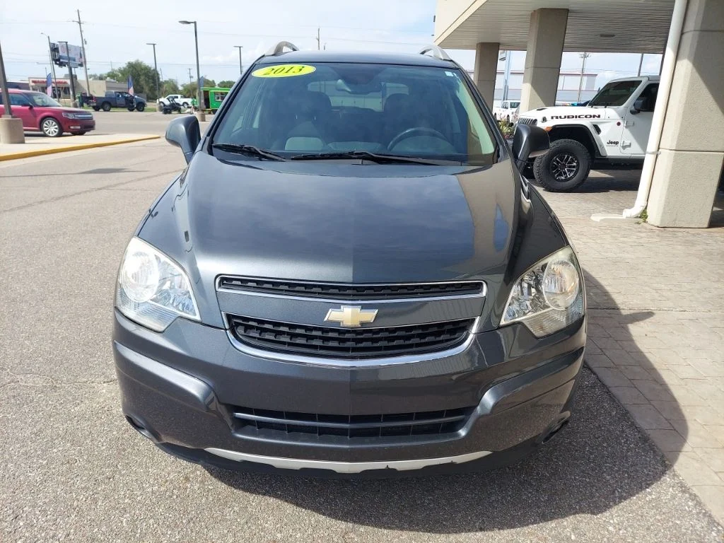 Used 2013 Chevrolet Captiva Sport LT with VIN 3GNAL3EK2DS556310 for sale in Hutchinson, KS