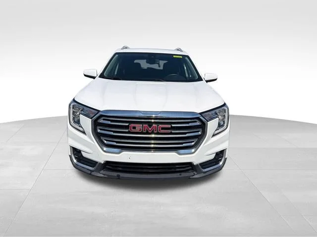 Used 2024 Summit White GMC SLT image 10