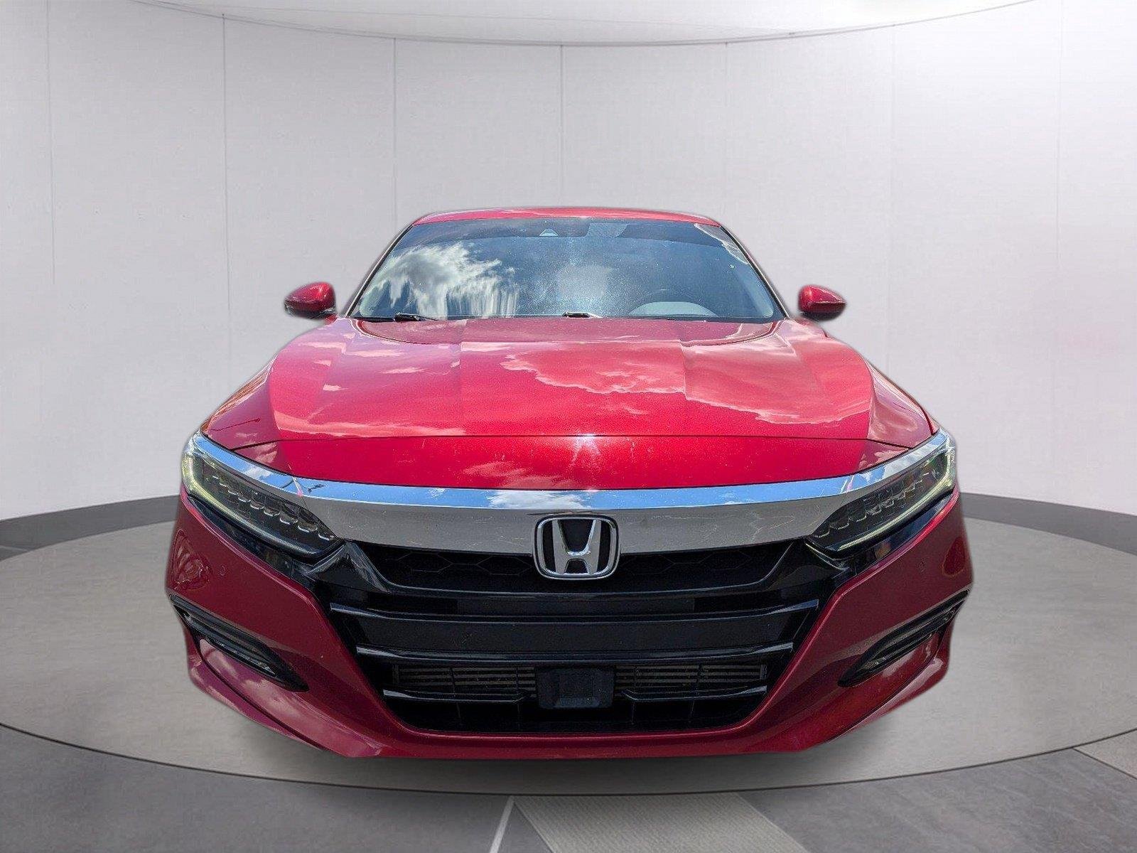 Used 2018 Radiant Red Metallic Honda Touring 1.5T image 10