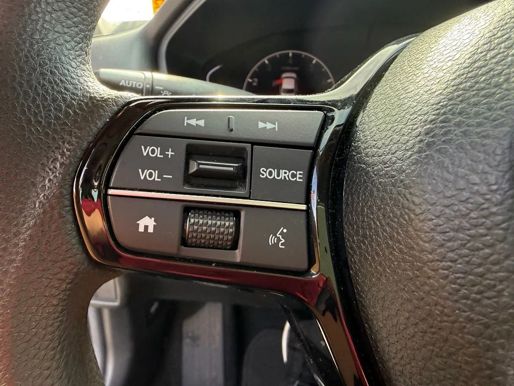 Used 2025 Black Honda LX image 19