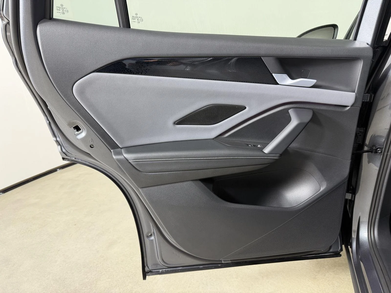 New 2026 Platinum Gray Metallic Volkswagen SE R-Line Black image 23