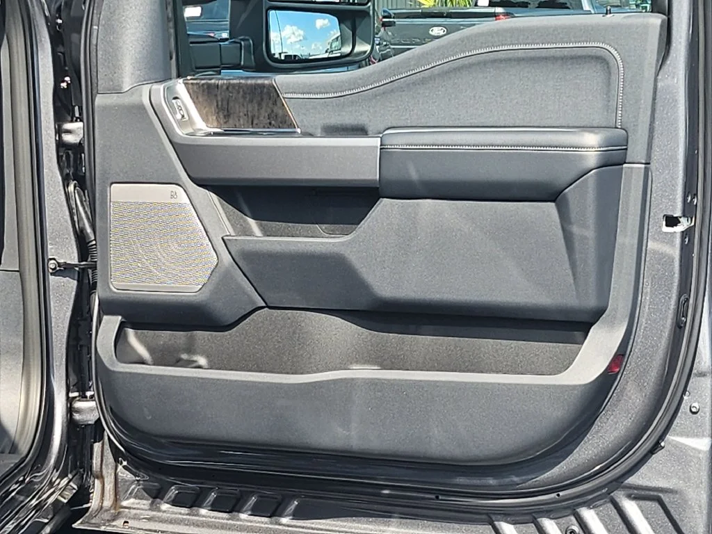 New 2027 Carbonized Gray Metallic Ford F-350® Lariat® image 37