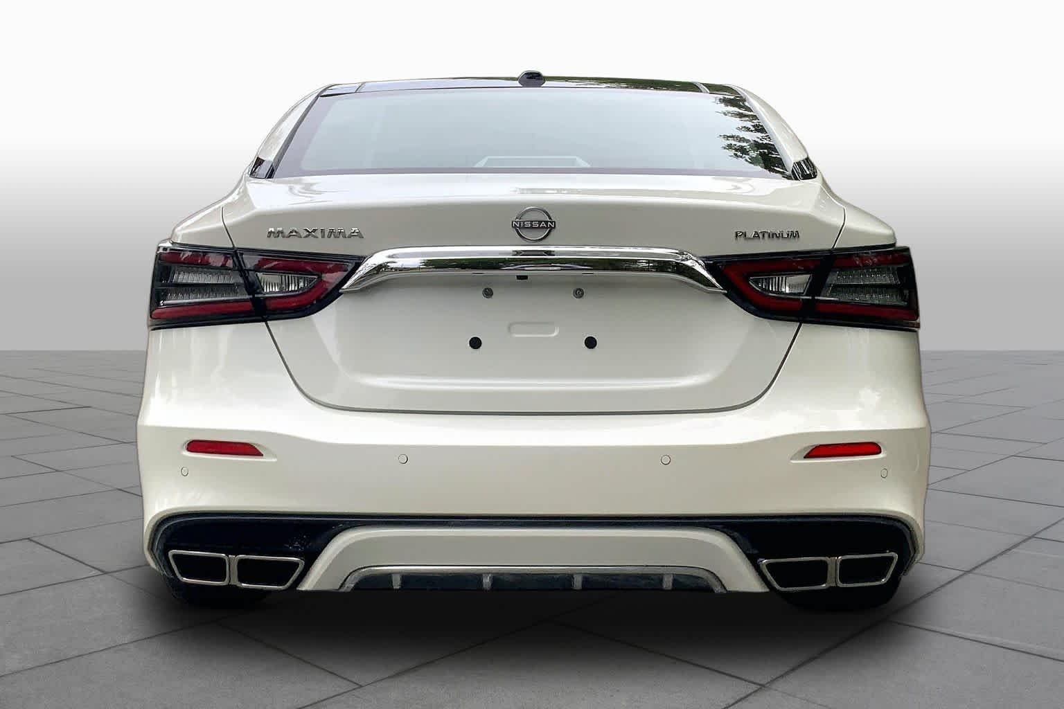 Used 2023 Pearl White Tricoat Nissan Platinum image 4