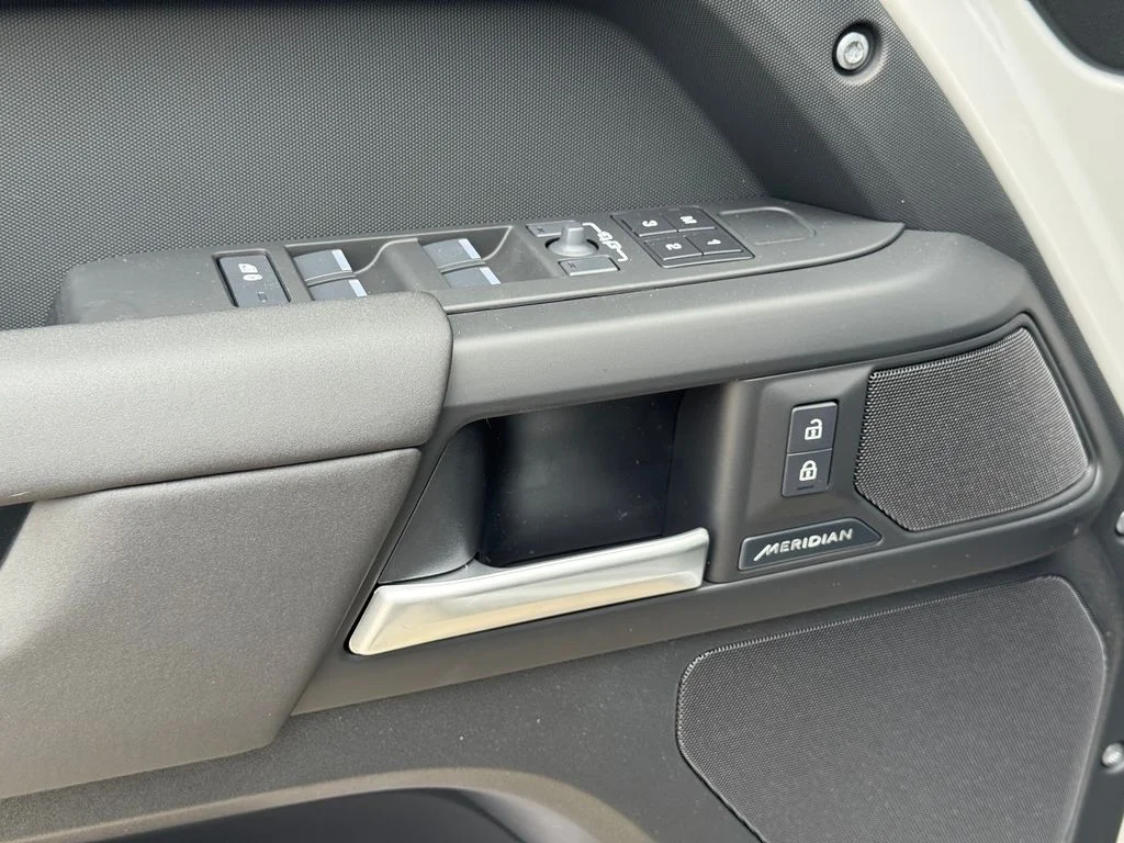 New 2026 Borasco Grey Land Rover S image 11