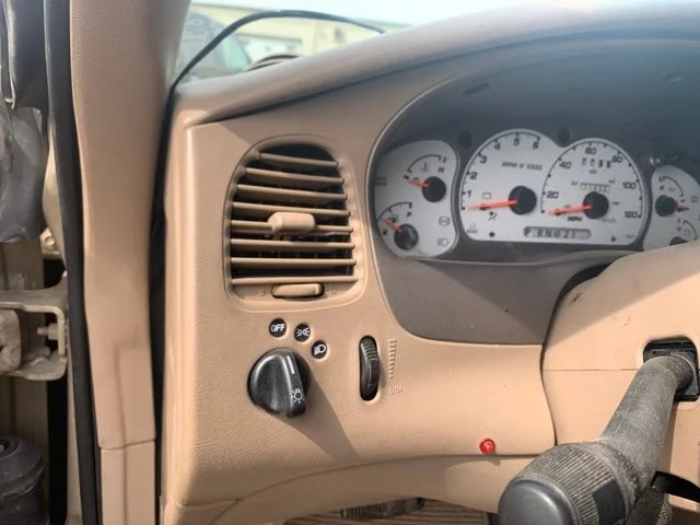 Used 2001 Beige Ford Base image 11